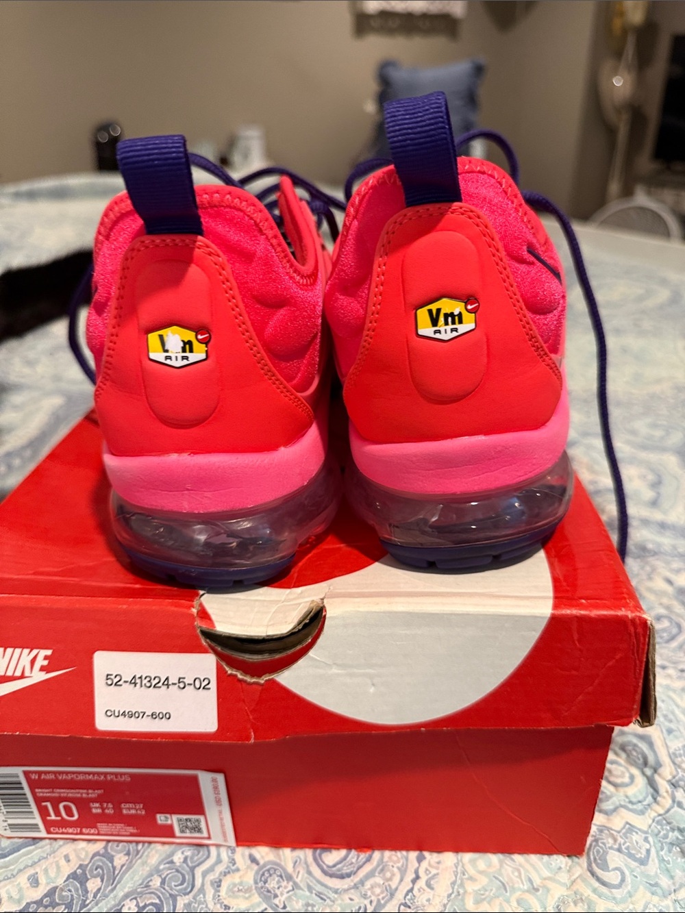 Women’s Nike Vapormax Athletic Shoes - Bright Pink with Purple Accents Size 10 - Picture 6 of 6